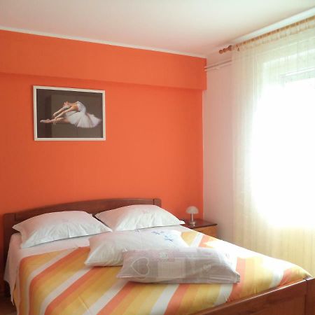 Valeriana Apartment プーラ エクステリア 写真