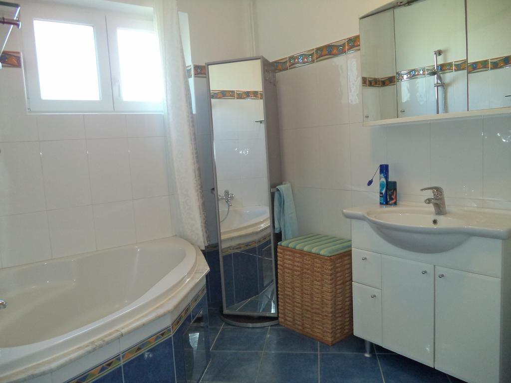Valeriana Apartment プーラ エクステリア 写真