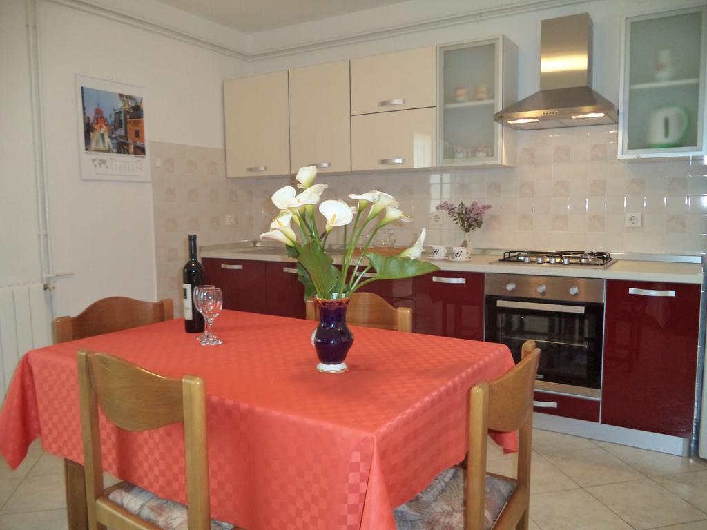 Valeriana Apartment プーラ エクステリア 写真