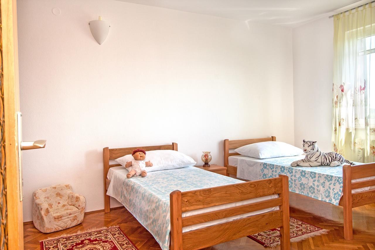 Valeriana Apartment プーラ エクステリア 写真