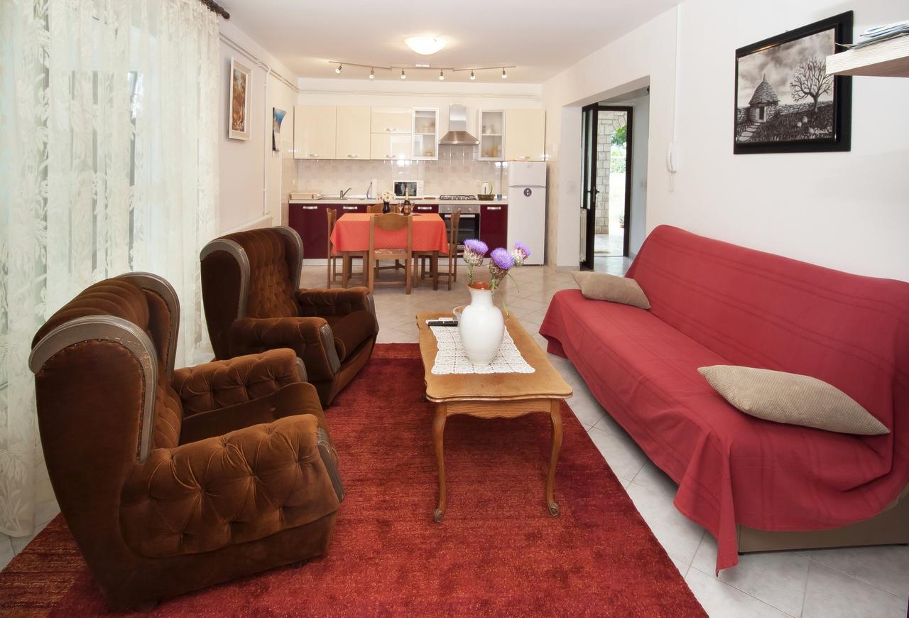 Valeriana Apartment プーラ エクステリア 写真