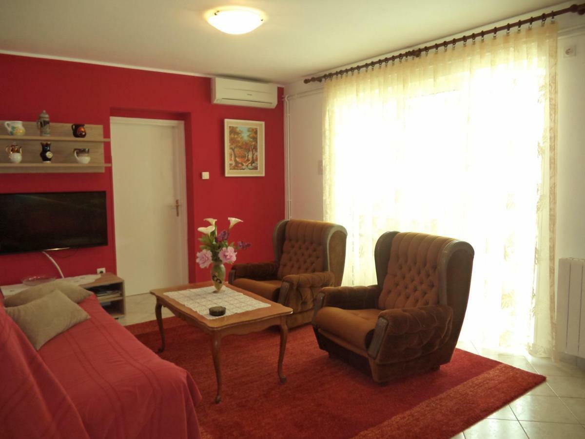 Valeriana Apartment プーラ エクステリア 写真